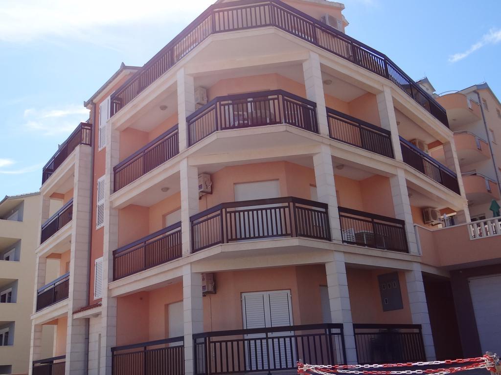 Vila Lola Apartmani Trogir Exterior foto