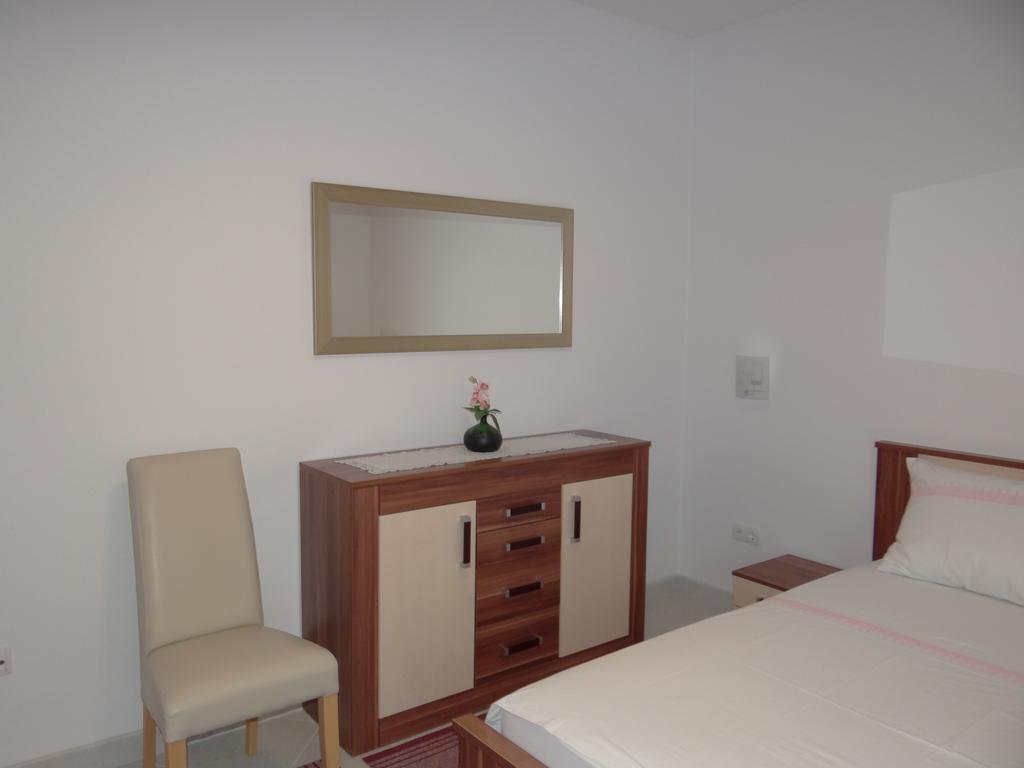 Vila Lola Apartmani Trogir Exterior foto