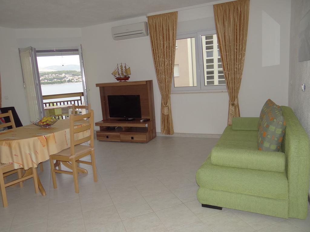 Vila Lola Apartmani Trogir Exterior foto