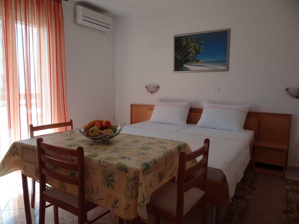 Vila Lola Apartmani Trogir Exterior foto