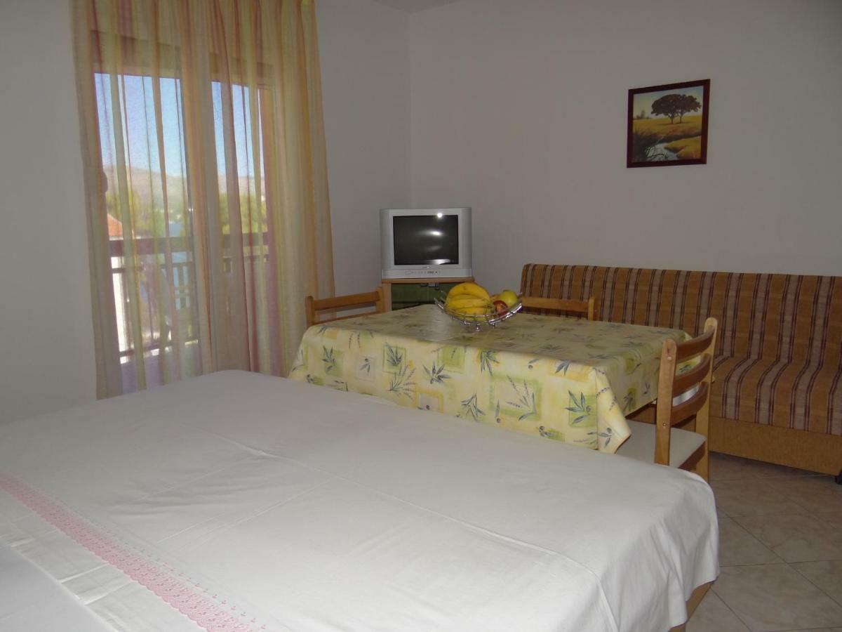 Vila Lola Apartmani Trogir Exterior foto
