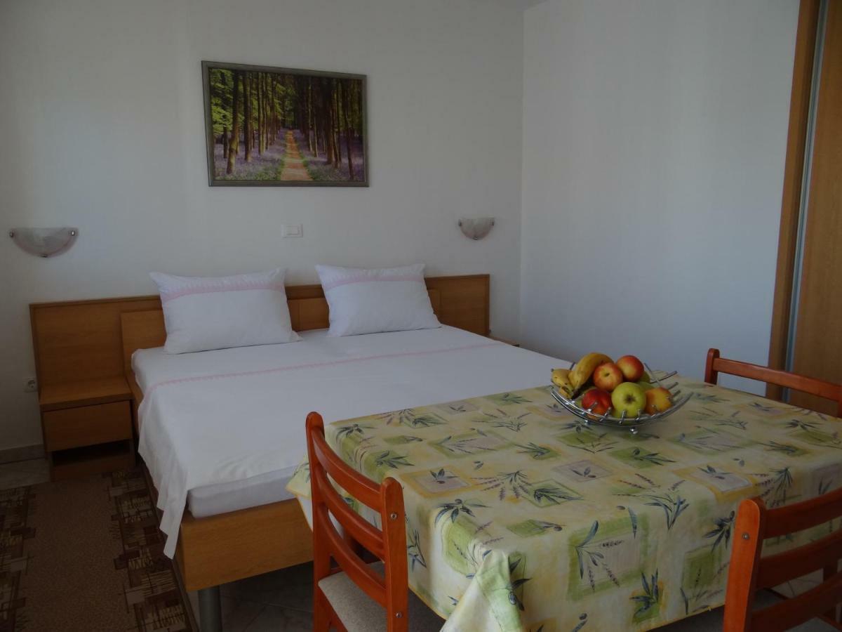 Vila Lola Apartmani Trogir Exterior foto